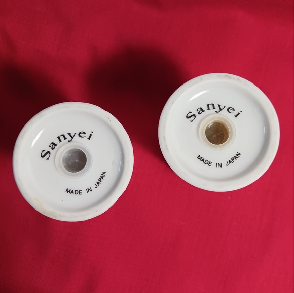 Christmas Sanyei Japanese Salt and Pepper Shakers - Picture 5 of 7